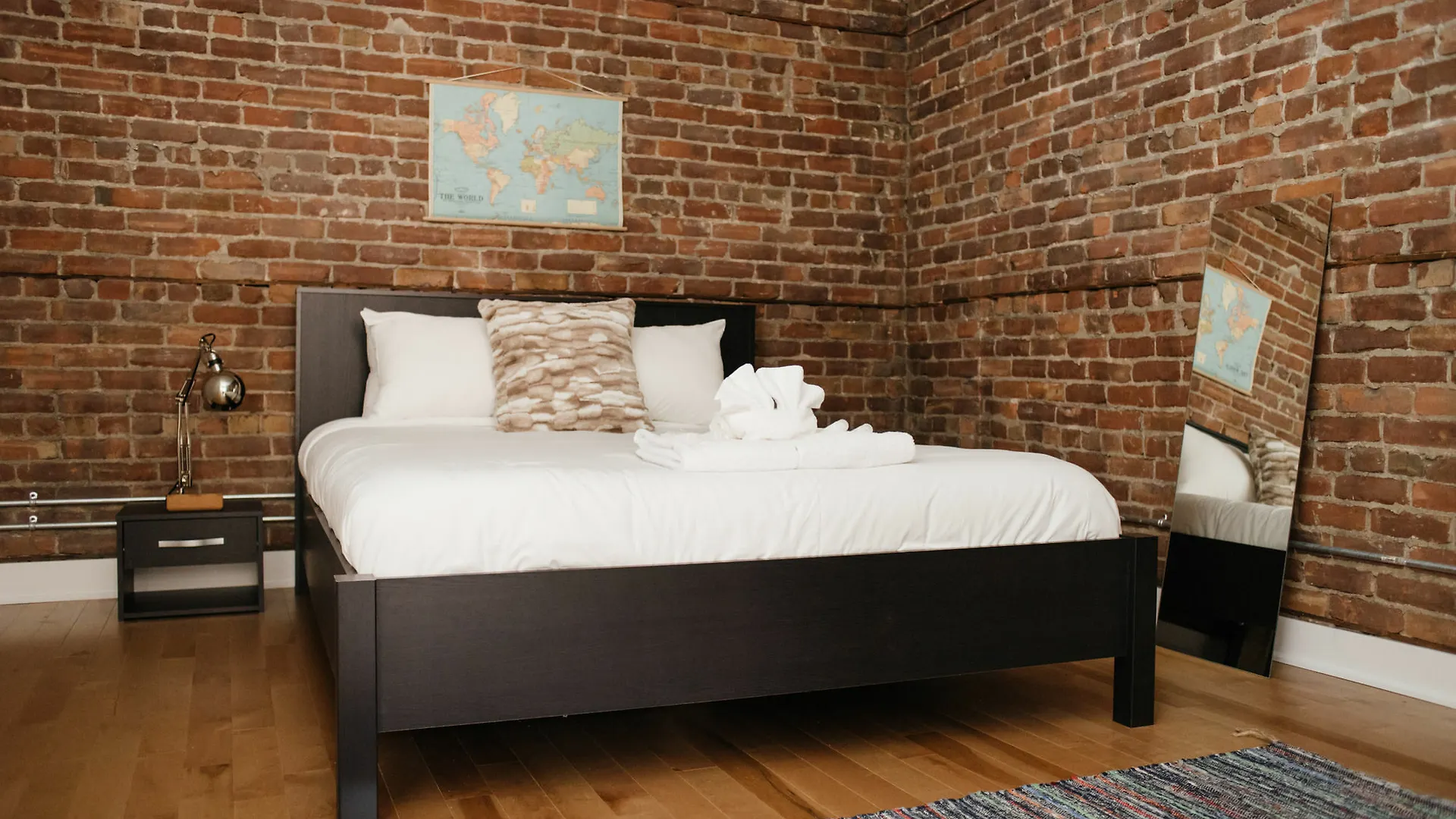 Lovely 2Br In The Village By Sonder Montréal Canadá